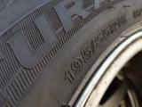 Шины Bridgestone 195/55/16, 2шт за 35 000 тг. в Шымкент – фото 2