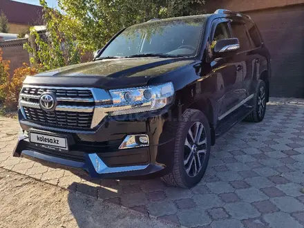 Toyota Land Cruiser 2018 года за 41 000 000 тг. в Астана