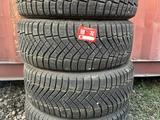 ЗИМНЯЯ РЕЗИНА PIRELLI 215 50 17 за 100 000 тг. в Алматы