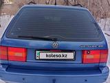 Volkswagen Passat 1995 годаүшін2 800 000 тг. в Караганда