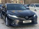 Toyota Camry 2019 года за 14 200 000 тг. в Астана