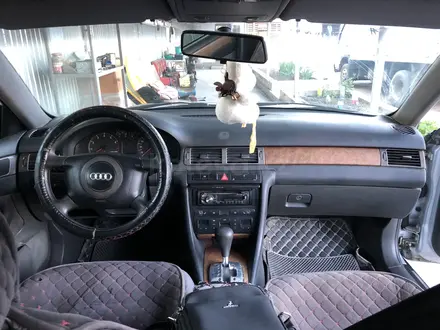 Audi A6 1998 года за 1 700 000 тг. в Алматы – фото 5