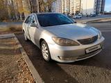 Toyota Camry 2005 годаүшін4 800 000 тг. в Астана – фото 3