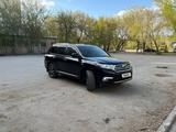 Toyota Highlander 2012 года за 15 000 000 тг. в Караганда