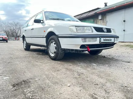 Volkswagen Passat 1994 года за 2 600 000 тг. в Алматы – фото 3