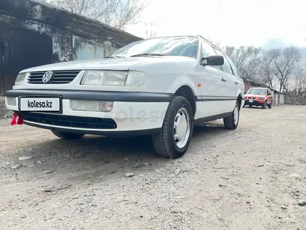Volkswagen Passat 1994 года за 2 600 000 тг. в Алматы – фото 4