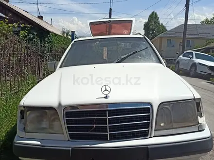 Mercedes-Benz E 230 1992 года за 1 000 000 тг. в Алматы – фото 3