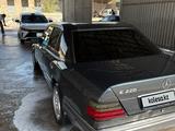 Mercedes-Benz E 220 1993 года за 1 500 000 тг. в Шымкент – фото 5