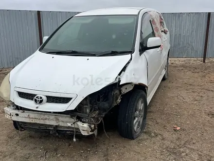 Toyota Ipsum 2003 года за 2 400 000 тг. в Атырау