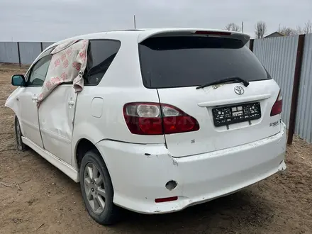 Toyota Ipsum 2003 года за 2 400 000 тг. в Атырау – фото 3