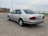 Mercedes-Benz E 320 1997 годаүшін2 600 000 тг. в Сарыагаш – фото 3
