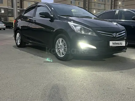 Hyundai Accent 2015 года за 5 950 000 тг. в Актау – фото 2