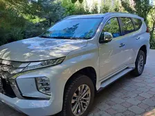 Mitsubishi Montero Sport, 2020
