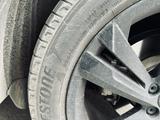 4 Шины Bridgestone Potenza Sport 255/45 R19 (104Y) за 300 000 тг. в Астана – фото 2