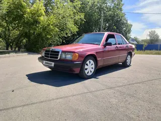 Mercedes-Benz 190