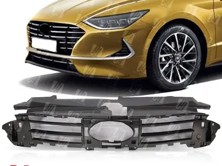 Внутренняя часть решетки накладка решетка Hyundai Sonata Dn8 соната за 10 000 тг. в Алматы