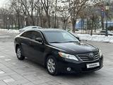 Toyota Camry 2010 года за 7 800 000 тг. в Шымкент – фото 3