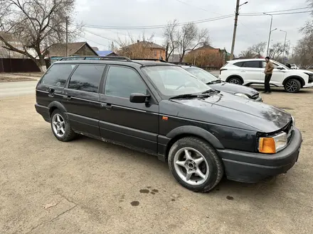 Volkswagen Passat 1992 года за 550 000 тг. в Уральск – фото 3