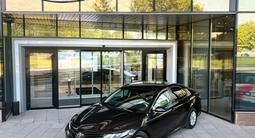 Toyota Camry 2018 года за 10 350 000 тг. в Алматы