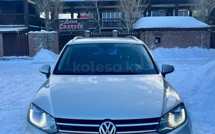 Volkswagen Touareg 2012 годаfor7 500 000 тг. в Астана