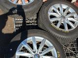 Колеса Volkswagen Touareg 2 за 400 000 тг. в Уральск