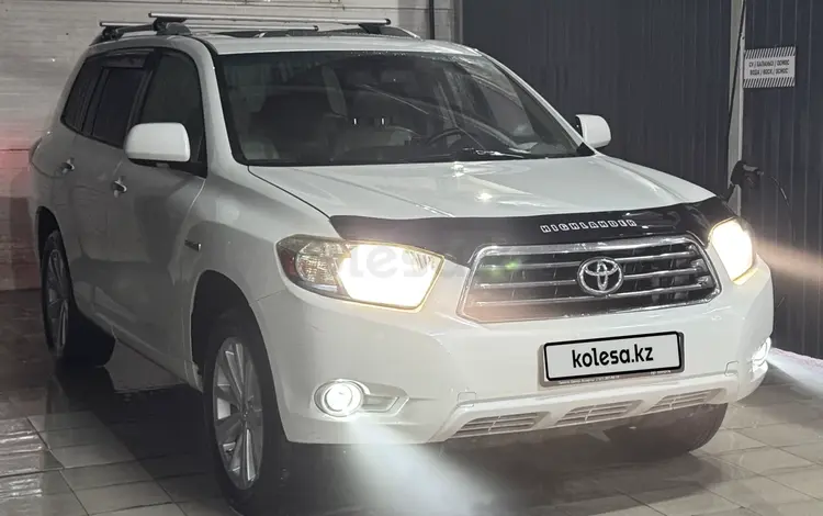 Toyota Highlander 2010 года за 11 786 717 тг. в Астана