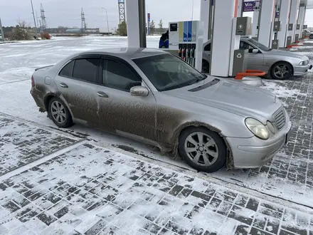 Mercedes-Benz E 220 2003 года за 3 800 000 тг. в Астана – фото 16