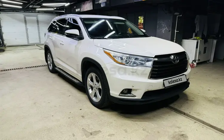 Toyota Highlander 2014 года за 14 500 000 тг. в Алматы