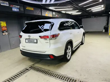 Toyota Highlander 2014 года за 14 500 000 тг. в Алматы – фото 4