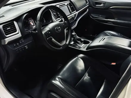 Toyota Highlander 2014 года за 14 500 000 тг. в Алматы – фото 7