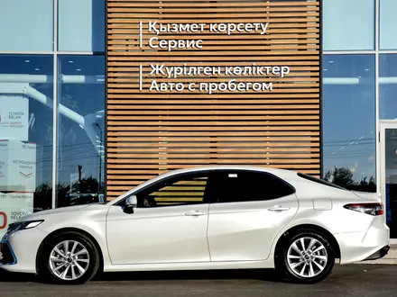 Toyota Camry 2023 года за 17 500 000 тг. в Тараз – фото 3