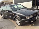 Volkswagen Passat 1993 года за 2 300 000 тг. в Шымкент