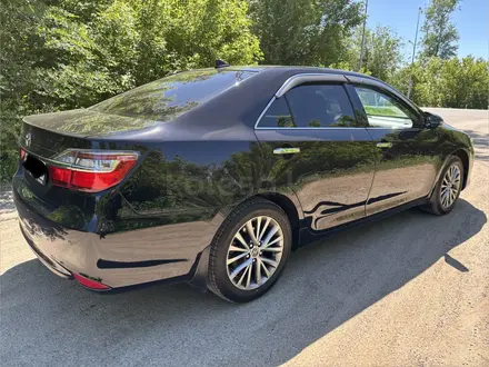 Toyota Camry 2017 года за 12 500 000 тг. в Уральск – фото 4