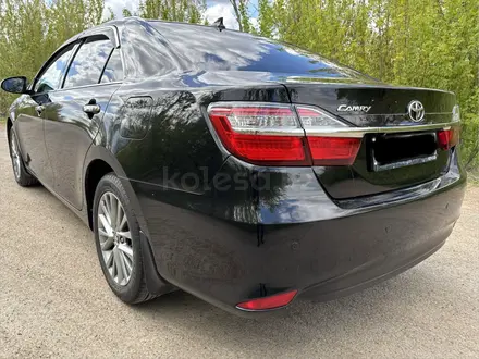 Toyota Camry 2017 года за 12 500 000 тг. в Уральск – фото 29