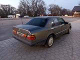 Mercedes-Benz E 230 1988 года за 850 000 тг. в Алматы