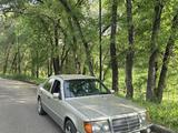 Mercedes-Benz E 280 1993 года за 2 200 000 тг. в Алматы – фото 2