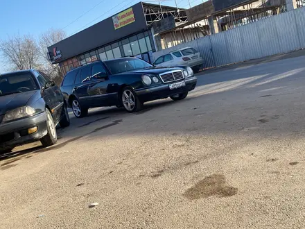 Mercedes-Benz E 280 1997 года за 2 600 000 тг. в Алматы – фото 5