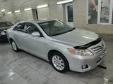 Toyota Camry 2010 года за 7 600 000 тг. в Тараз