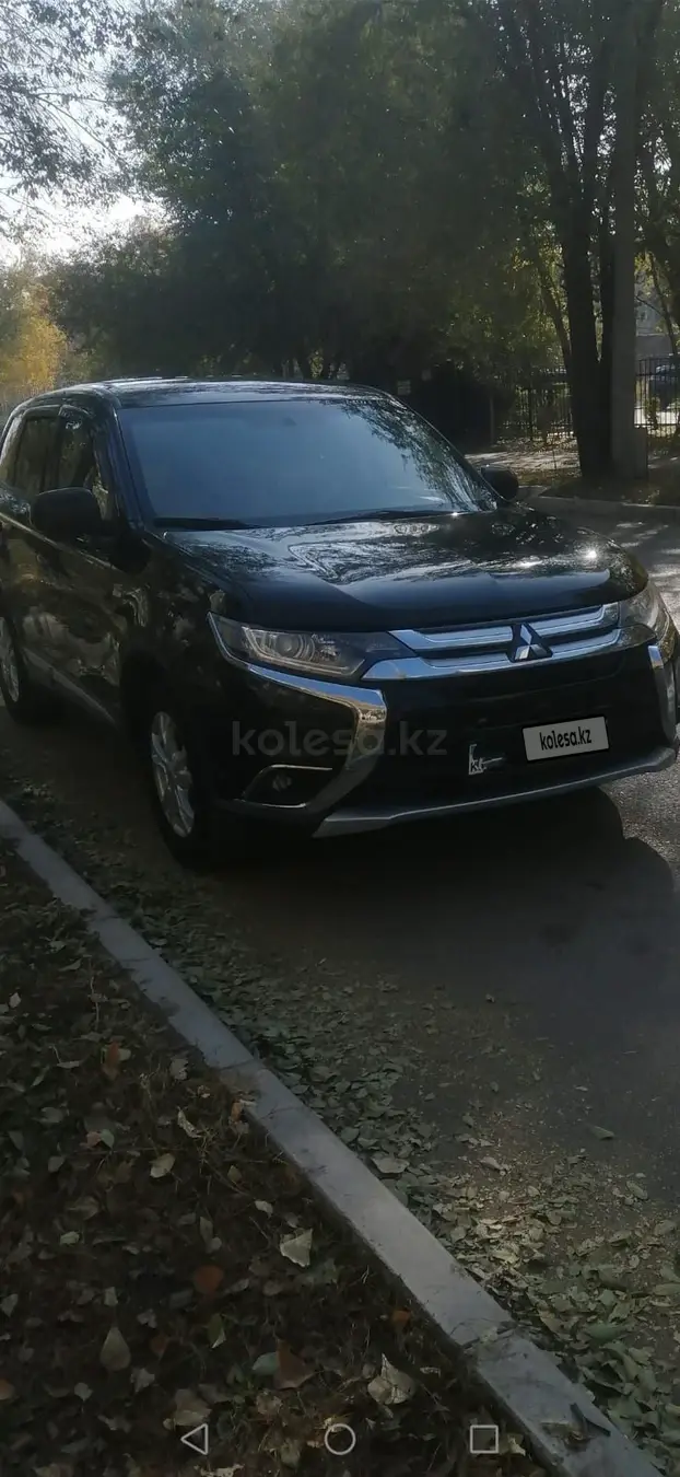 Mitsubishi Outlander, 2015