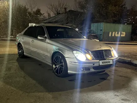 Mercedes-Benz E 200 2005 года за 3 500 000 тг. в Астана