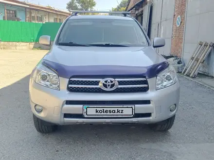 Toyota RAV4 2007 года за 6 200 000 тг. в Усть-Каменогорск – фото 2