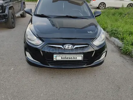 Hyundai Accent 2012 года за 5 000 000 тг. в Усть-Каменогорск – фото 2