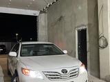 Toyota Camry 2010 года за 4 500 000 тг. в Атырау – фото 4