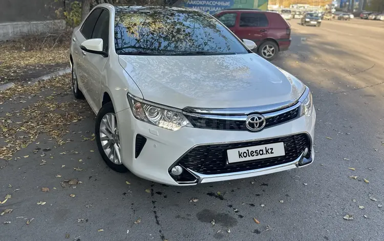 Toyota Camry 2015 года за 11 400 000 тг. в Караганда