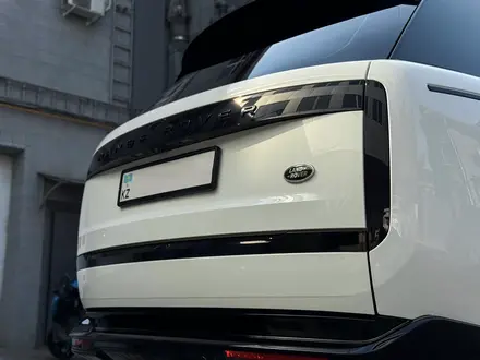 Land Rover Range Rover 2022 года за 85 000 000 тг. в Алматы – фото 2