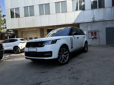 Land Rover Range Rover 2022 года за 85 000 000 тг. в Алматы – фото 16