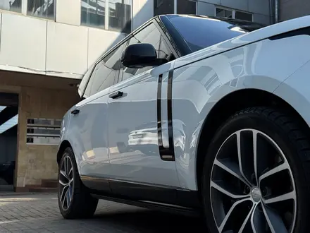Land Rover Range Rover 2022 года за 85 000 000 тг. в Алматы – фото 3