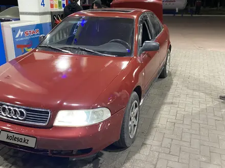 Audi A4 1996 года за 1 900 000 тг. в Караганда – фото 2