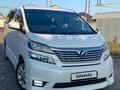 Toyota Vellfire 2010 годаfor7 300 000 тг. в Алматы