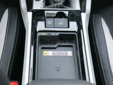 Toyota Veloz 2025 года за 14 300 000 тг. в Семей – фото 17